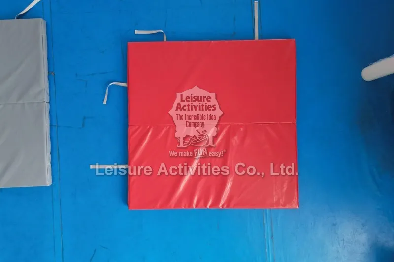 Red Astm Folding Mat